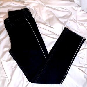 Black and White ❤️ Colors ❤️ Jeans ❤️ ❤️ ❤️ ❤️